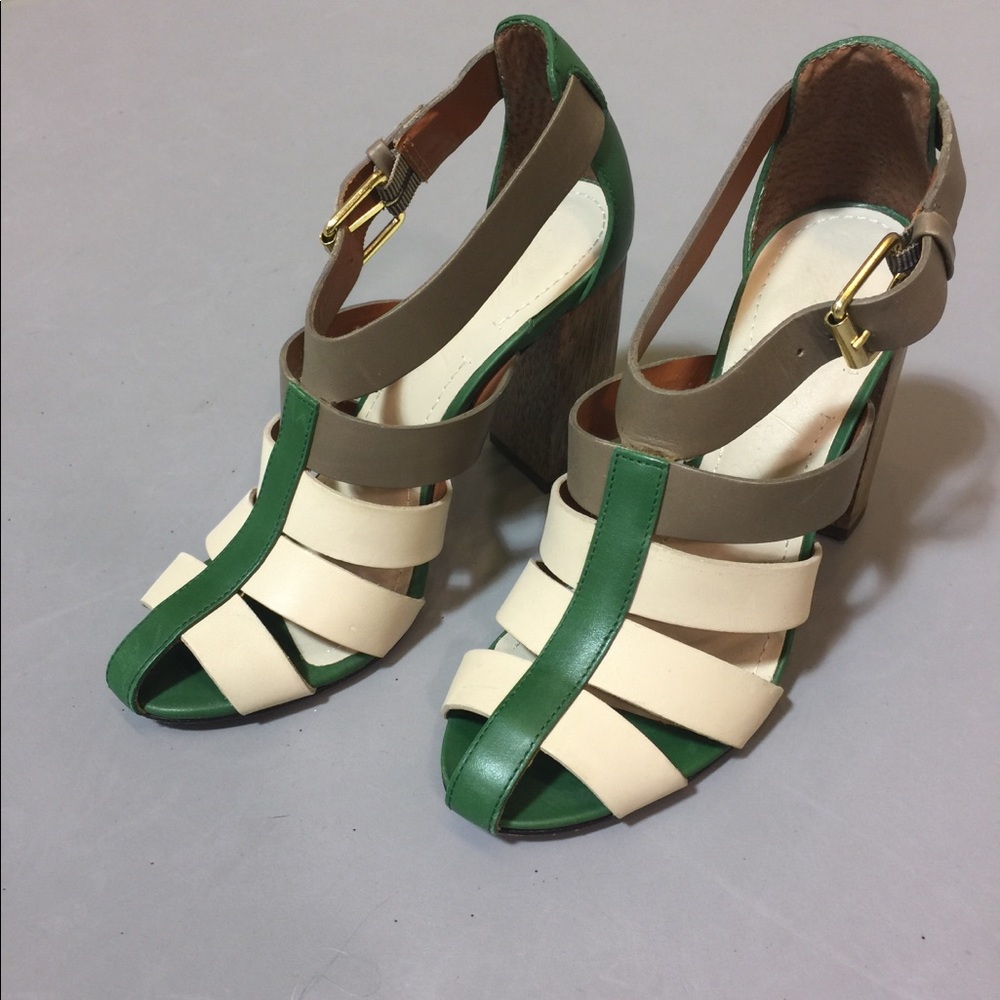 Elizabeth and James Celia size 6.5